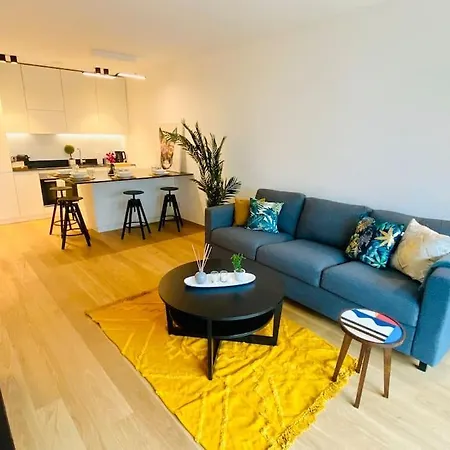 アパート Luxury Brand New Flat With Terrace & Parking - Rtl1 *