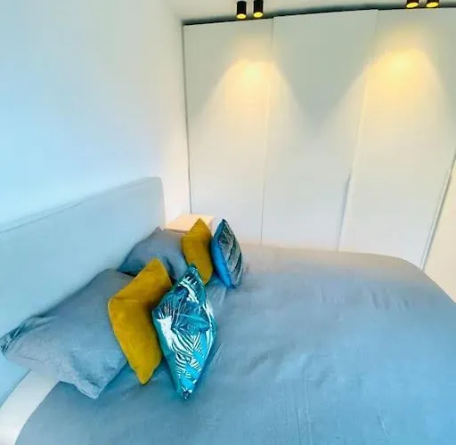 Luxury Brand New Flat With Terrace & Parking - Rtl1 Apartment