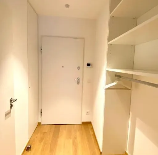 Luxury Brand New Flat With Terrace & Parking - Rtl1 *