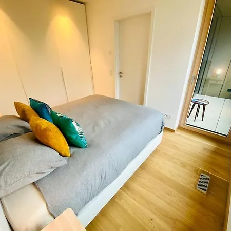 Luxury Brand New Flat With Terrace & Parking - Rtl1 *